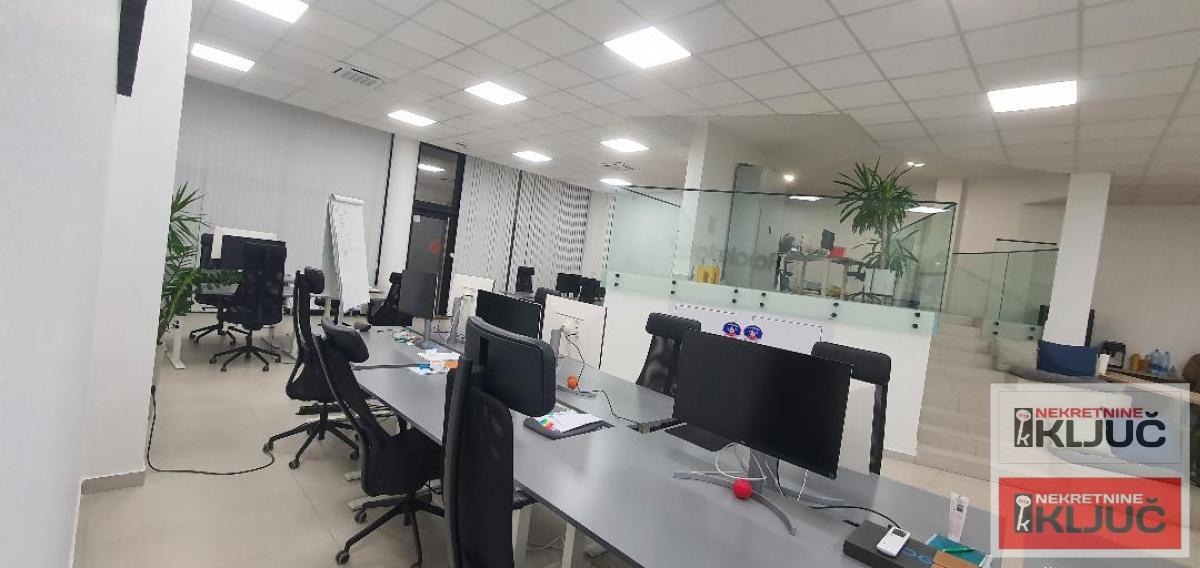 TELEP IZDAJE SE MODERNO OPREMLJEN POSLOVNI PROSTOR SA 3 PARKING MESTA 6