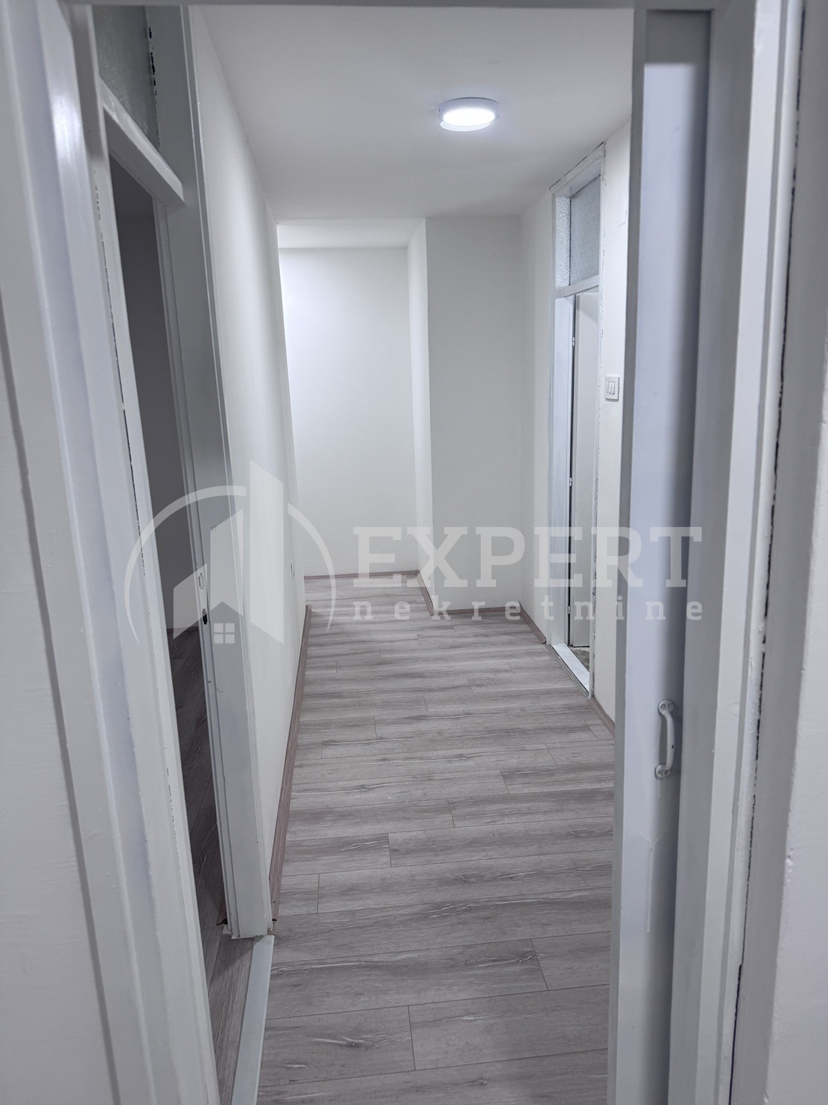 Dvosoban stan, 62 m2, Bulevar Nemanjića, Blagoja Parovića ID: i-014325 3