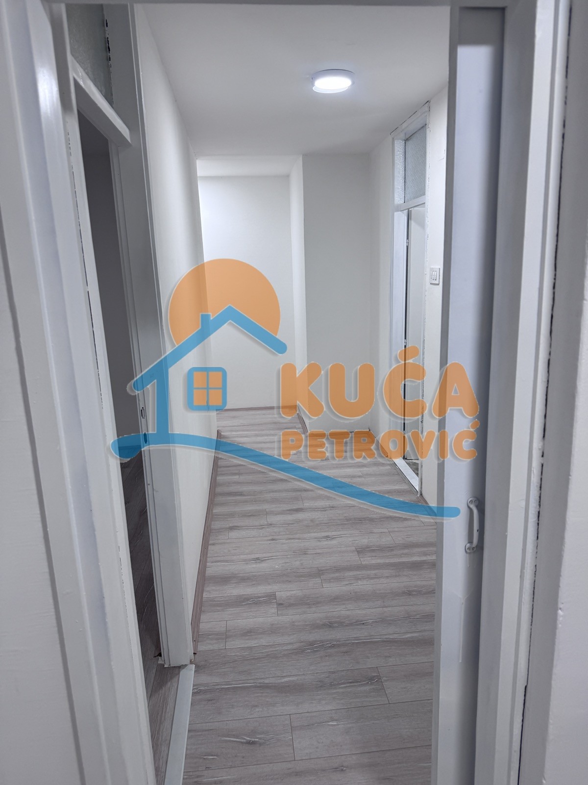 Dvosoban stan, 62 m2, Bulevar Nemanjića, Blagoja Parovića ID: i-014325 3