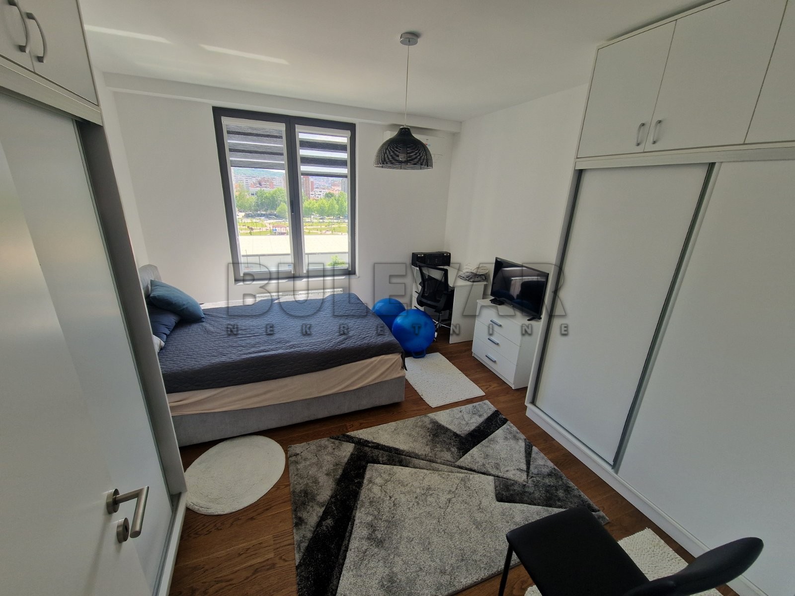 Trosoban stan, 81 m2, Bulevar Nemanjića, Blagoja Parovića ID: p-014324 6