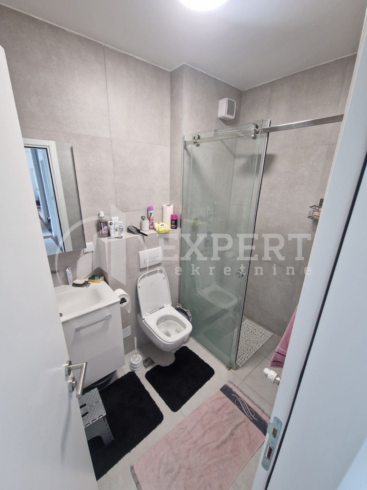 Trosoban stan, 81 m2, Bulevar Nemanjića, Blagoja Parovića ID: p-014324 10