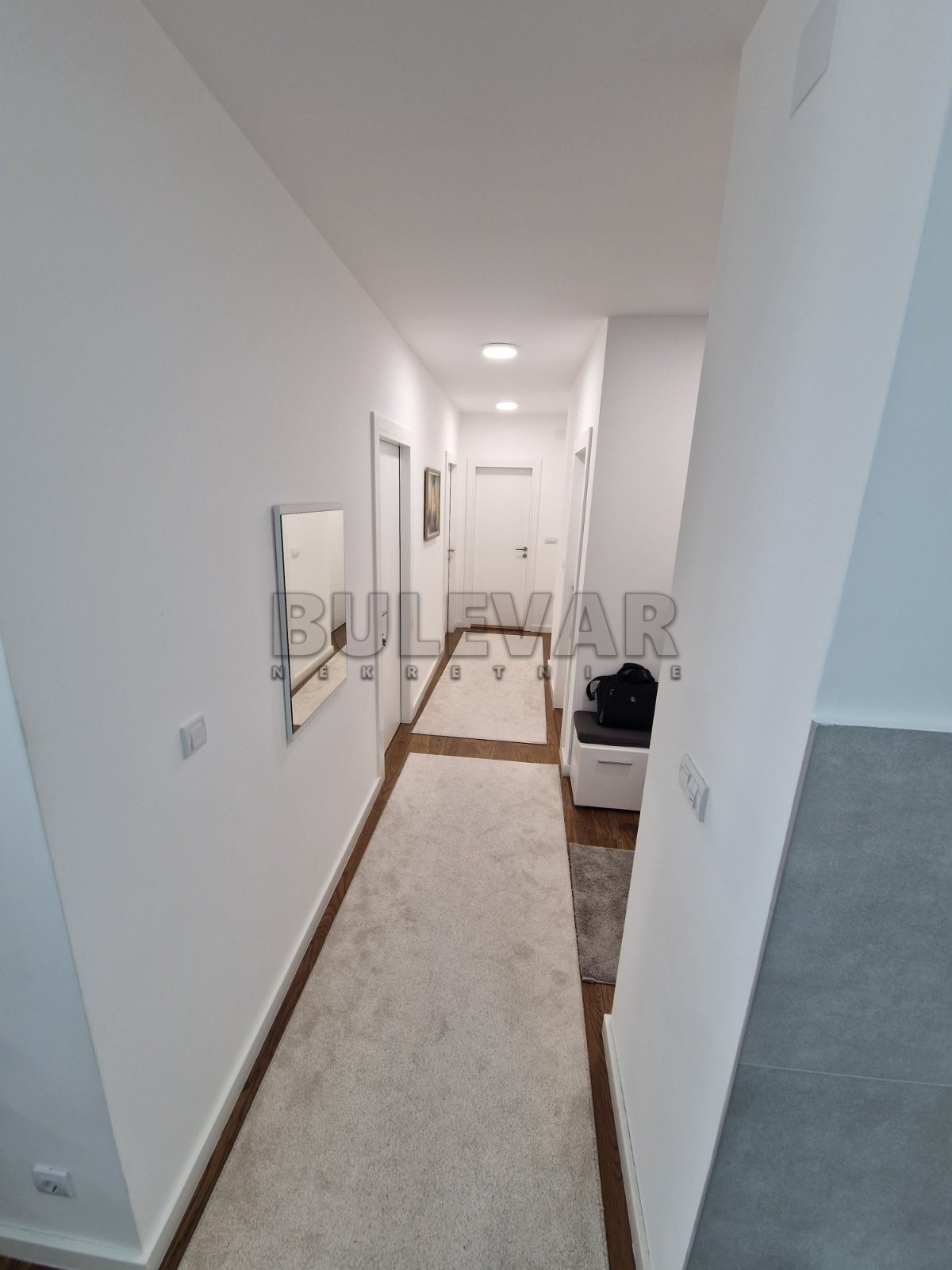 Trosoban stan, 81 m2, Bulevar Nemanjića, Blagoja Parovića ID: p-014324 12