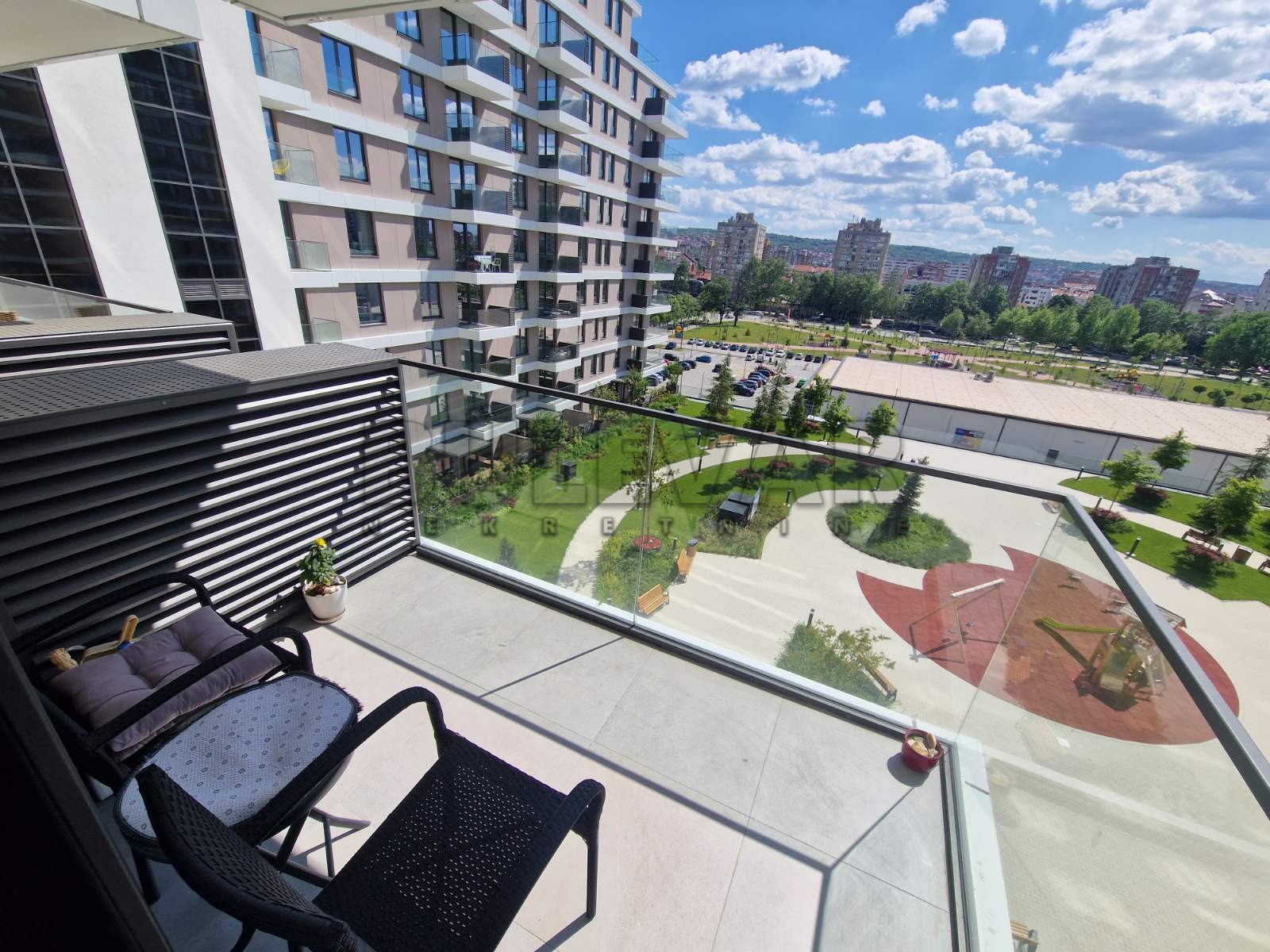 Trosoban stan, 81 m2, Bulevar Nemanjića, Blagoja Parovića ID: p-014324 14