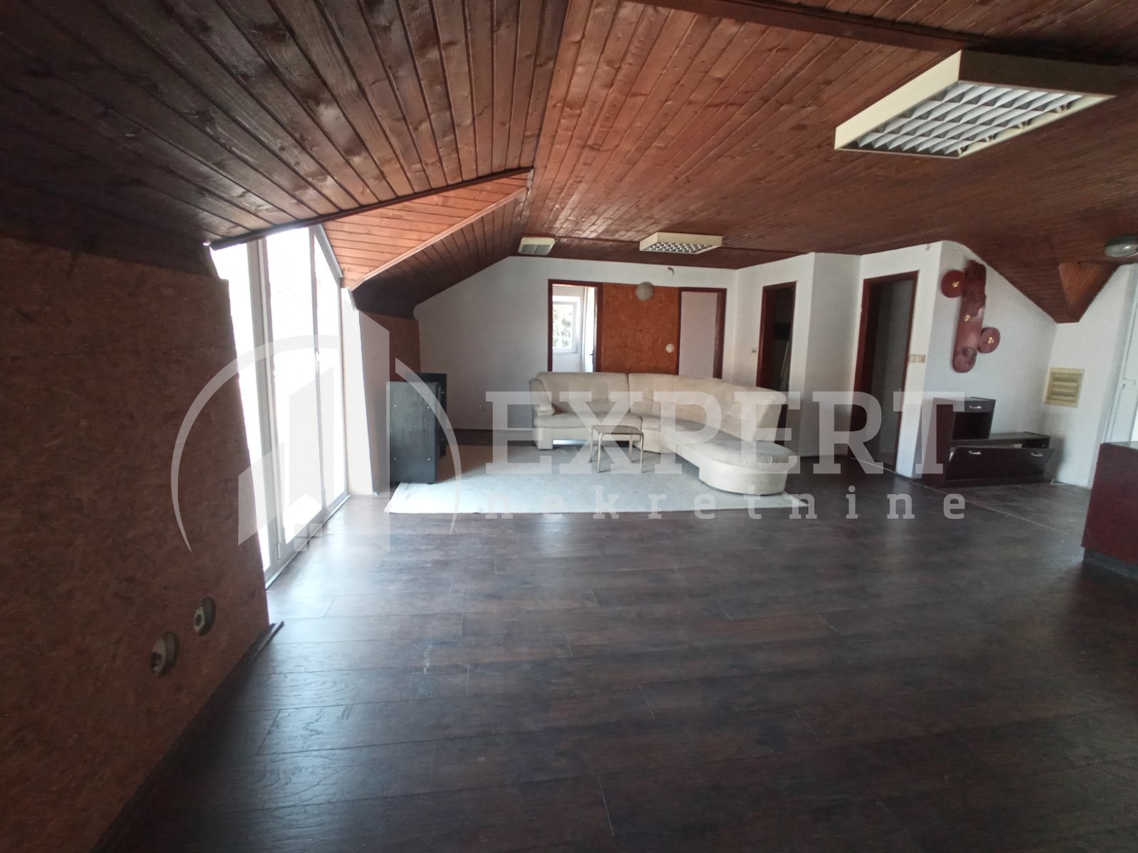Trosoban stan, 80 m2, Ćele kula, Bulevar svetog cara ID: i-014328 4
