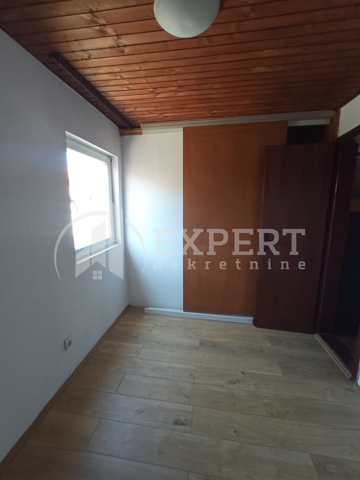 Trosoban stan, 80 m2, Ćele kula, Bulevar svetog cara ID: i-014328 9