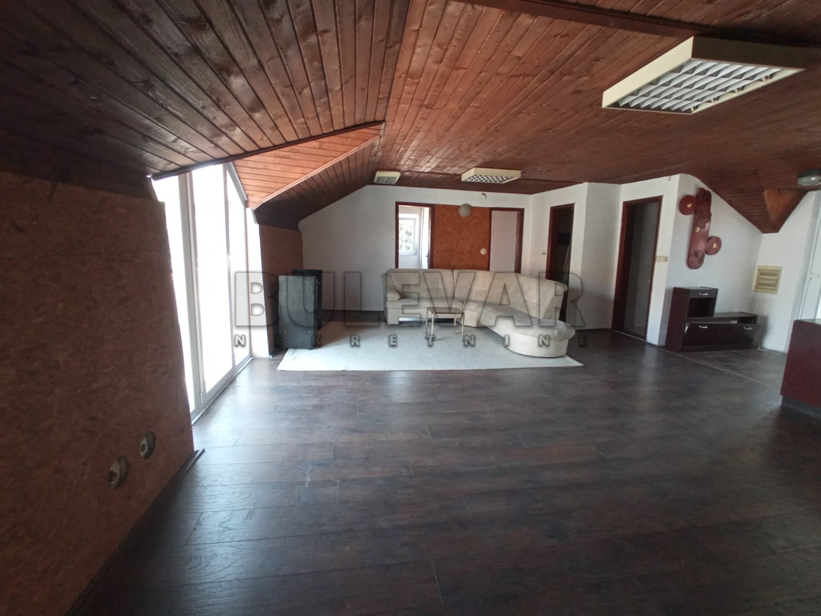 Trosoban stan, 80 m2, Ćele kula, Bulevar svetog cara ID: i-014328 4