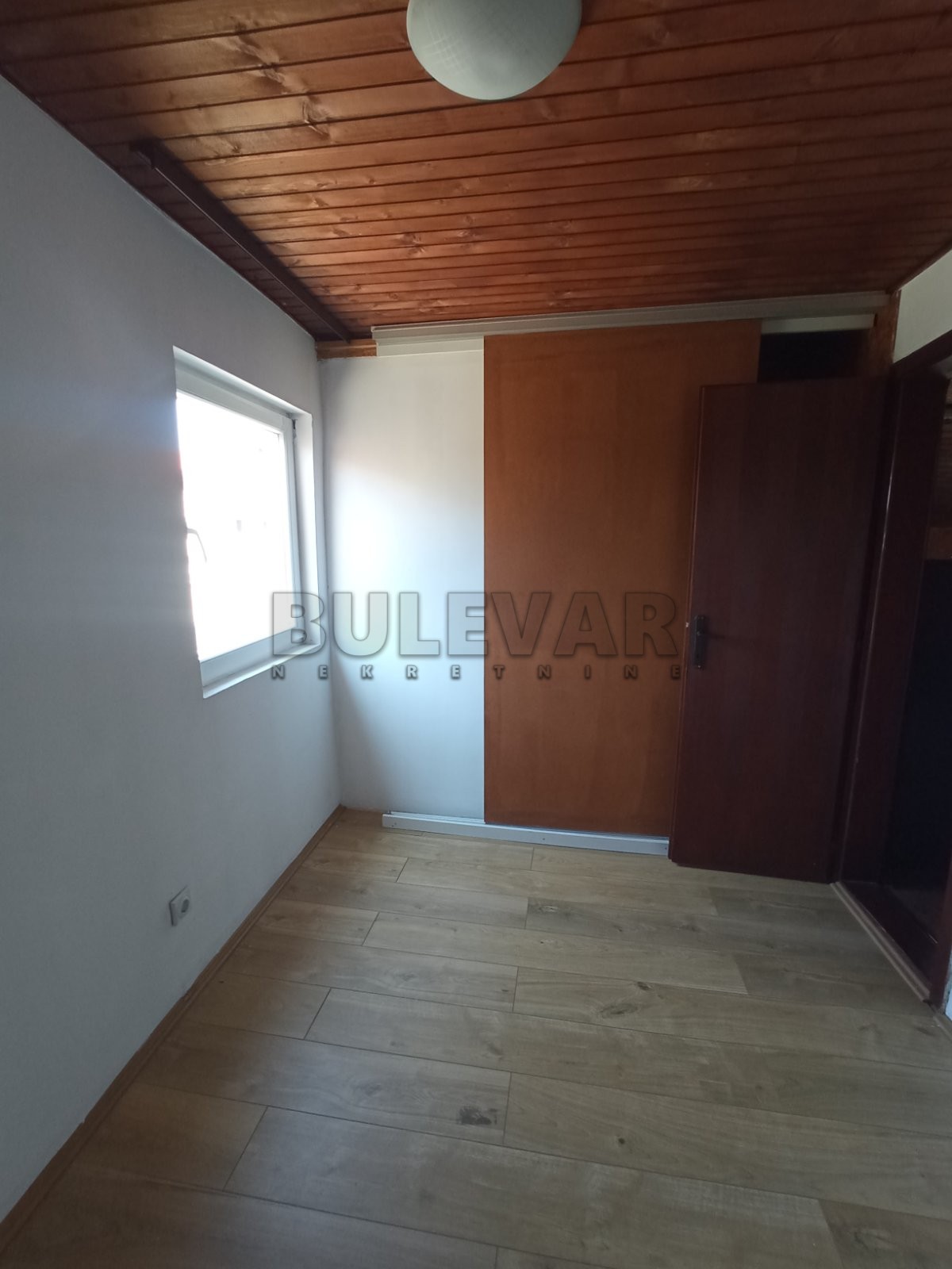 Trosoban stan, 80 m2, Ćele kula, Bulevar svetog cara ID: i-014328 9