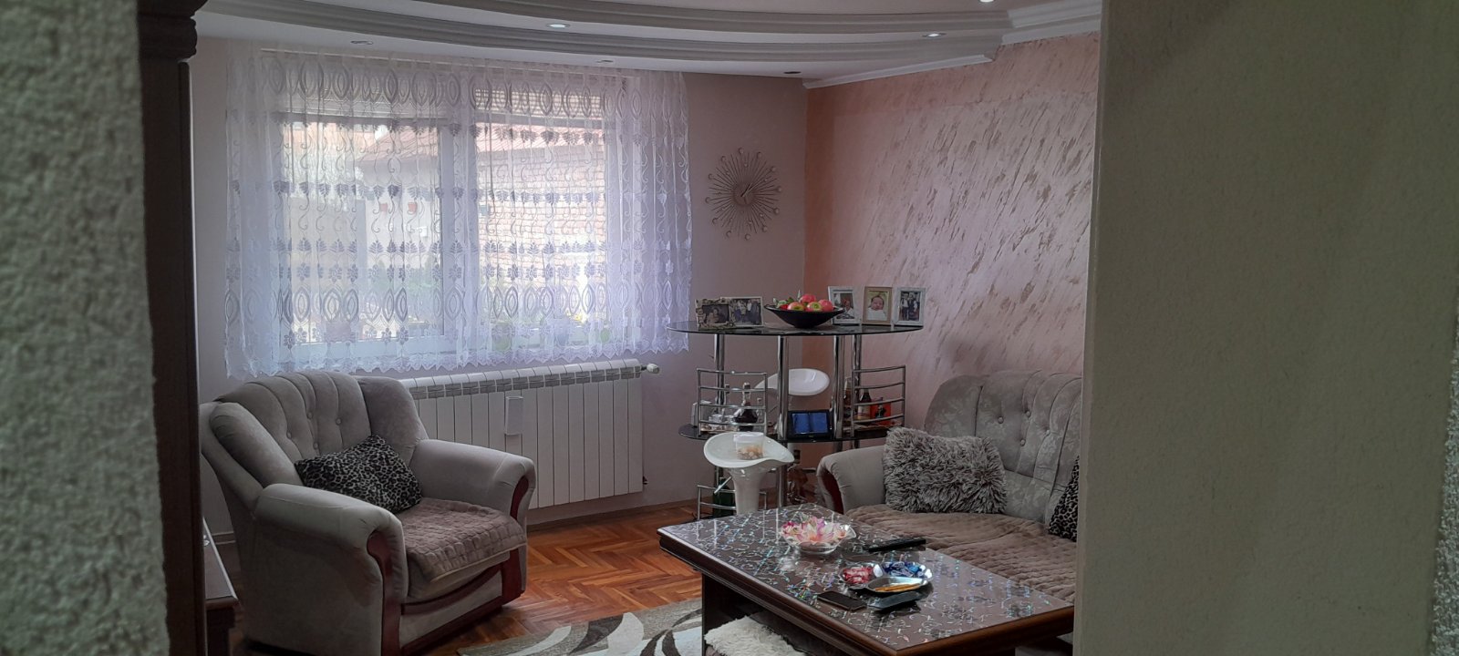 Prodajem dve kuce na jednom placu 3