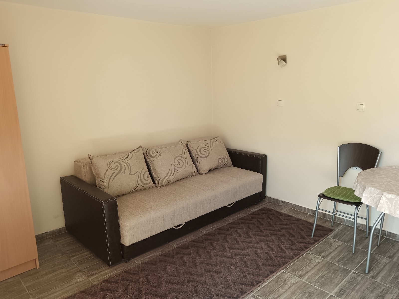 Porodicna kuca sa placem u extra zoni 5