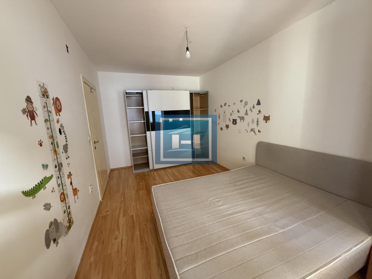 Izdaje se stan u centru grada – mirna oaza u srcu urbanog života 3