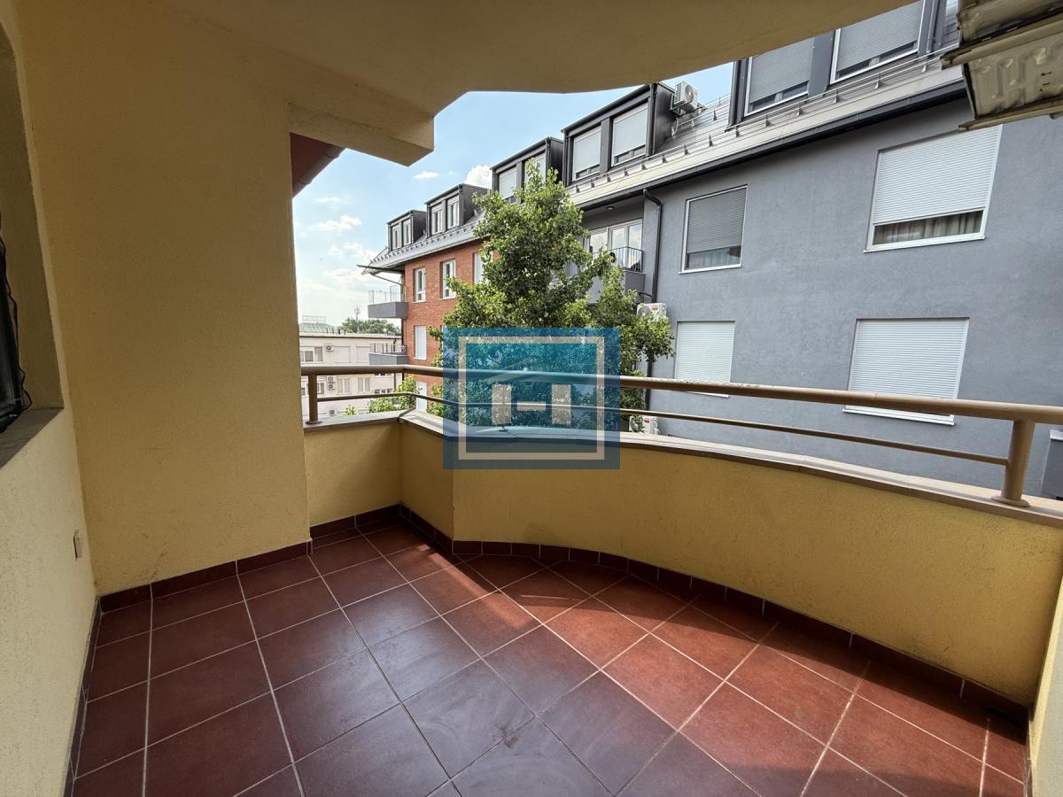 Izdaje se stan u centru grada – mirna oaza u srcu urbanog života 9