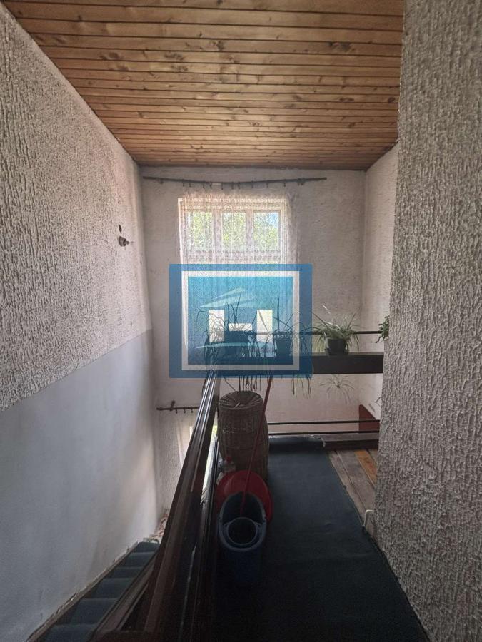 Prostrana kuca u centru Raznja 6