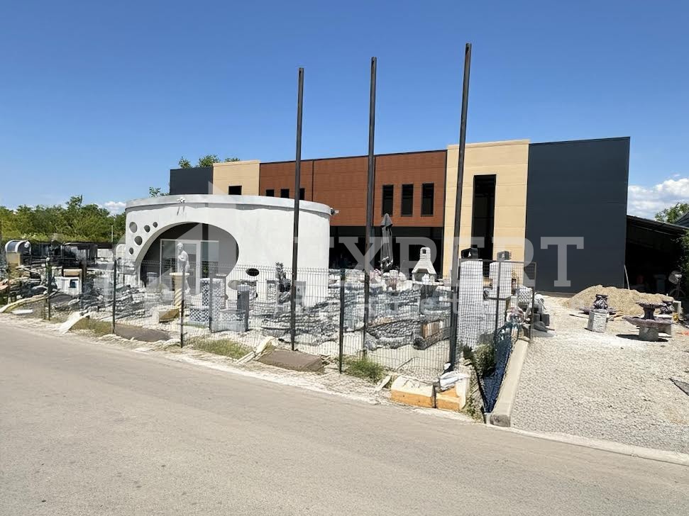 Lokal, 425 m2, Brzi Brod, Bulevar svetog cara ID: i-014331 4