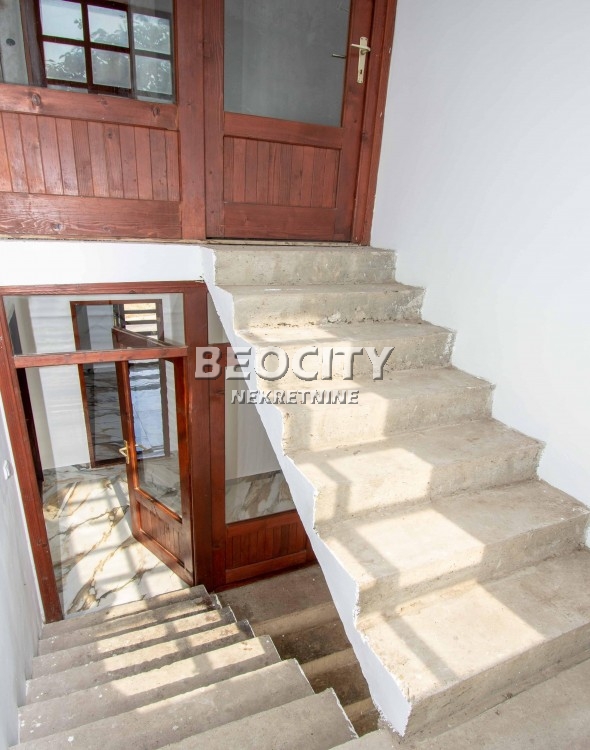 Petosobna kuća, 345 m2, Grocka, Maršala Tita ID: 119882 10