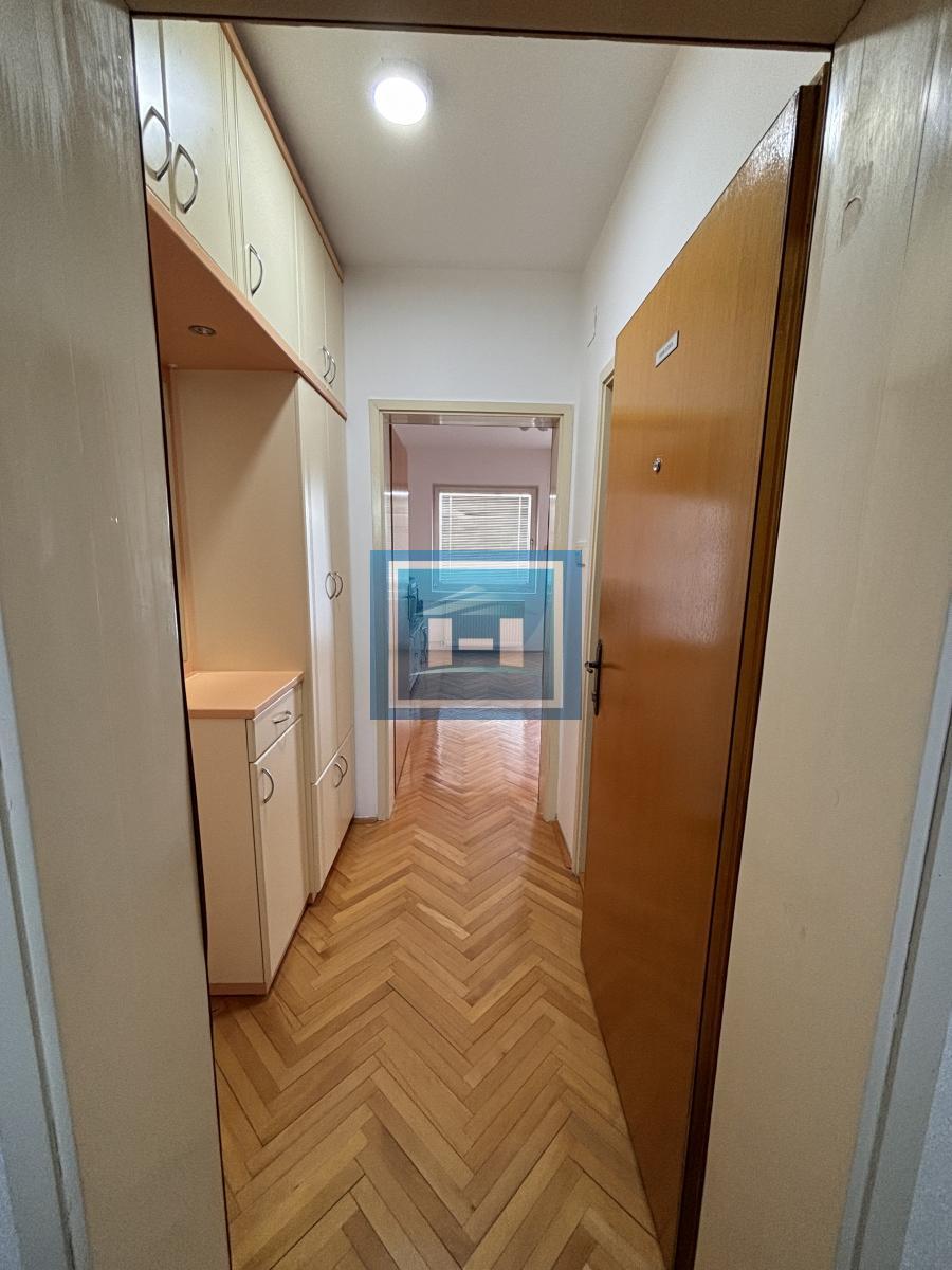 Stan na Sarinoj medji - blizu Akva parka 9