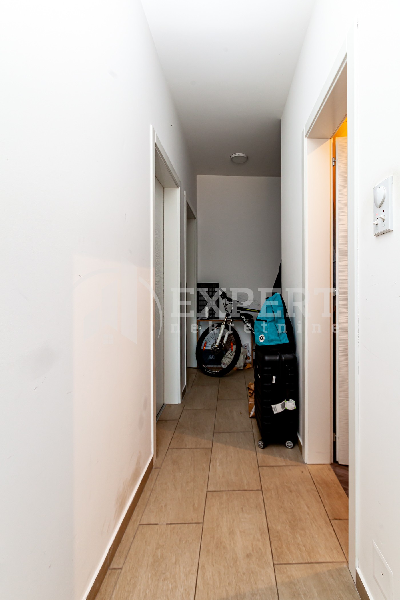 Dvosoban stan, 75 m2, Pantelej, Kruševska ID: p-014311 4