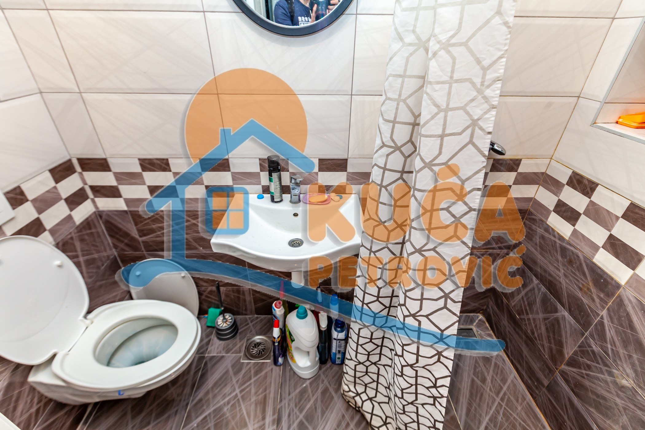 Dvosoban stan, 75 m2, Pantelej, Kruševska ID: p-014311 6