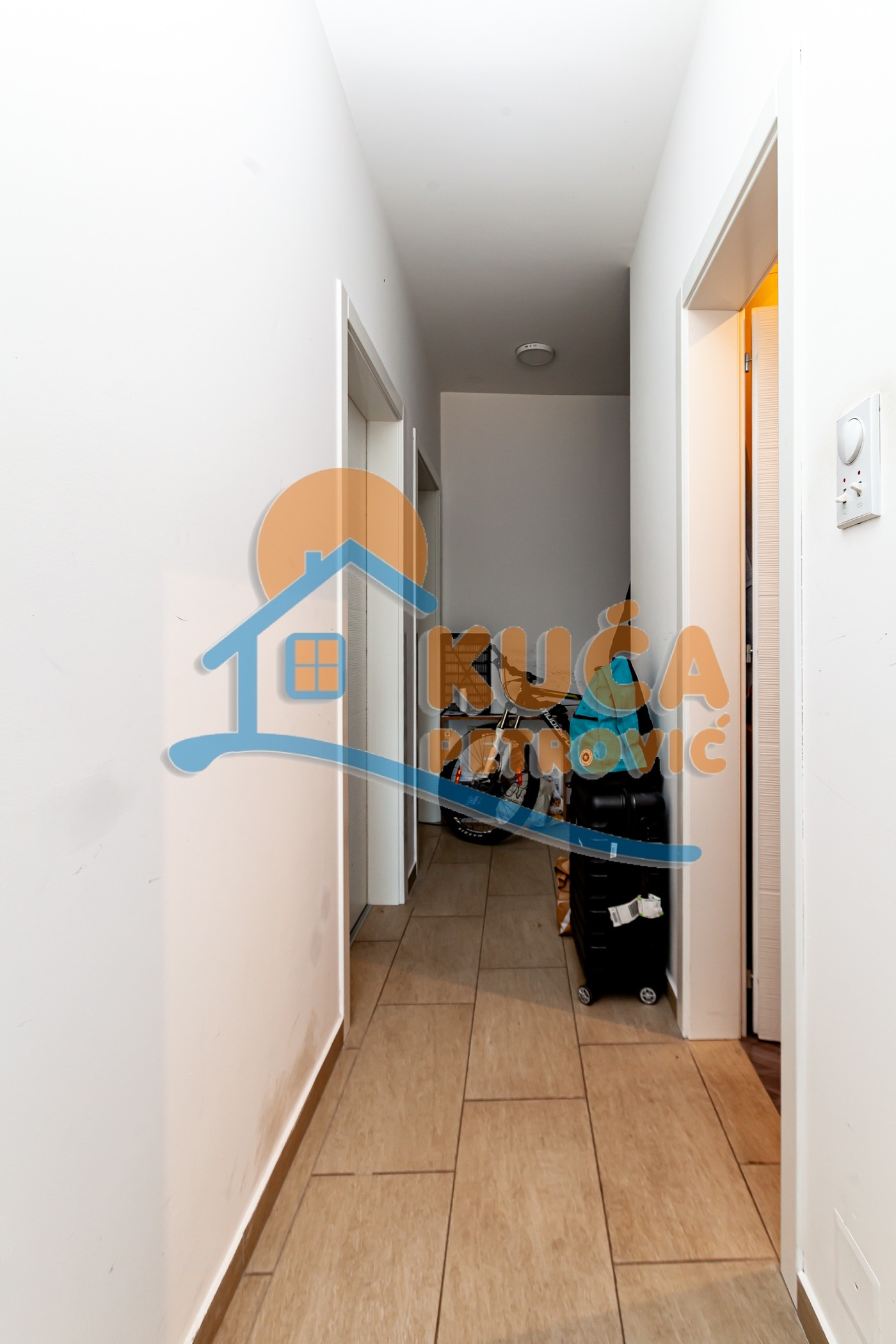 Dvosoban stan, 75 m2, Pantelej, Kruševska ID: p-014311 4