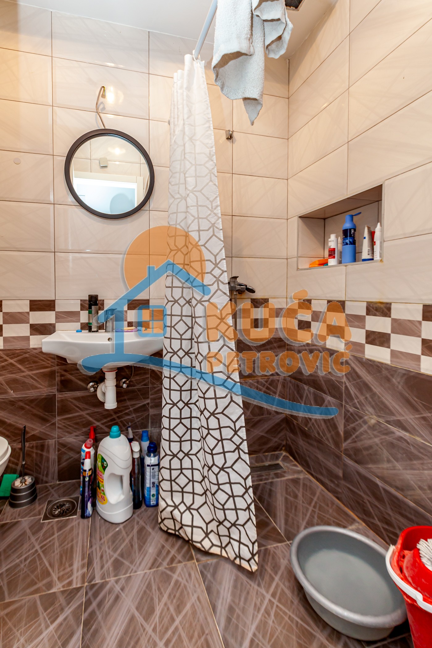 Dvosoban stan, 75 m2, Pantelej, Kruševska ID: p-014311 5