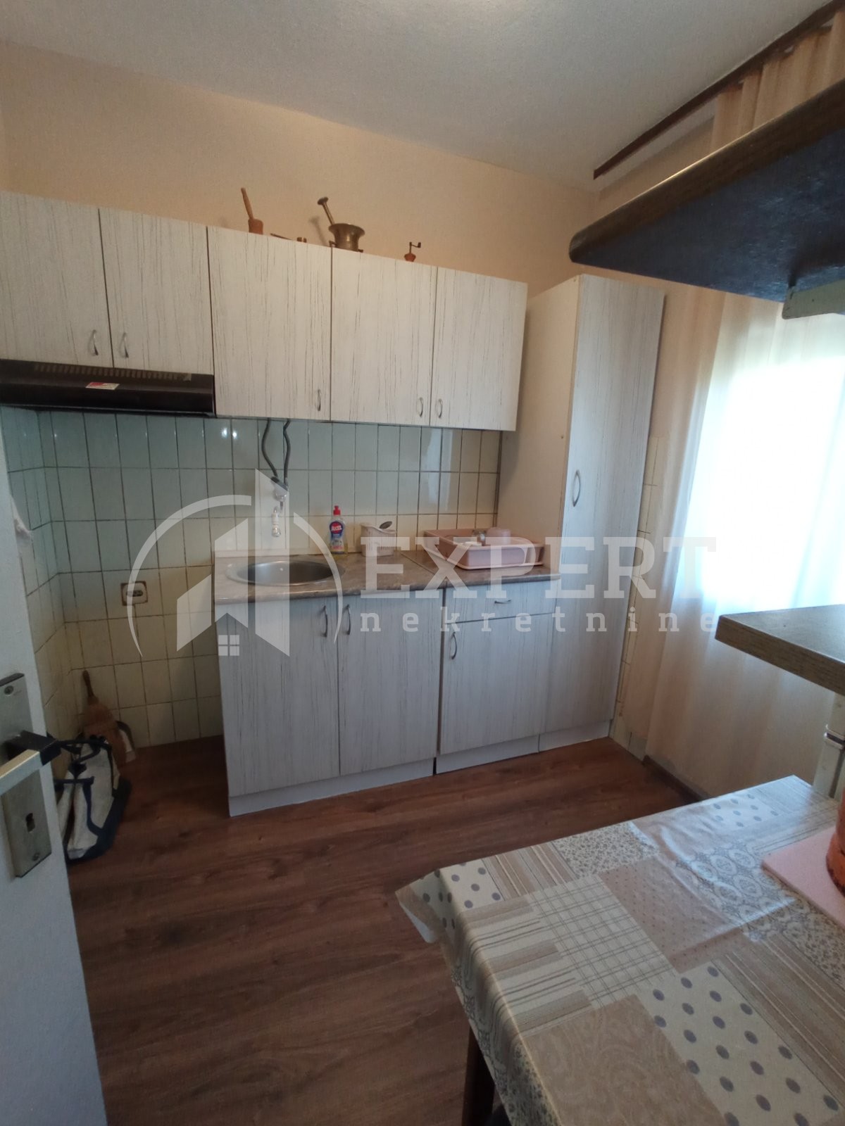Trosobna kuća, 70 m2, Železnička stanica, Dimitrija Tucovića ID: i-014368 6