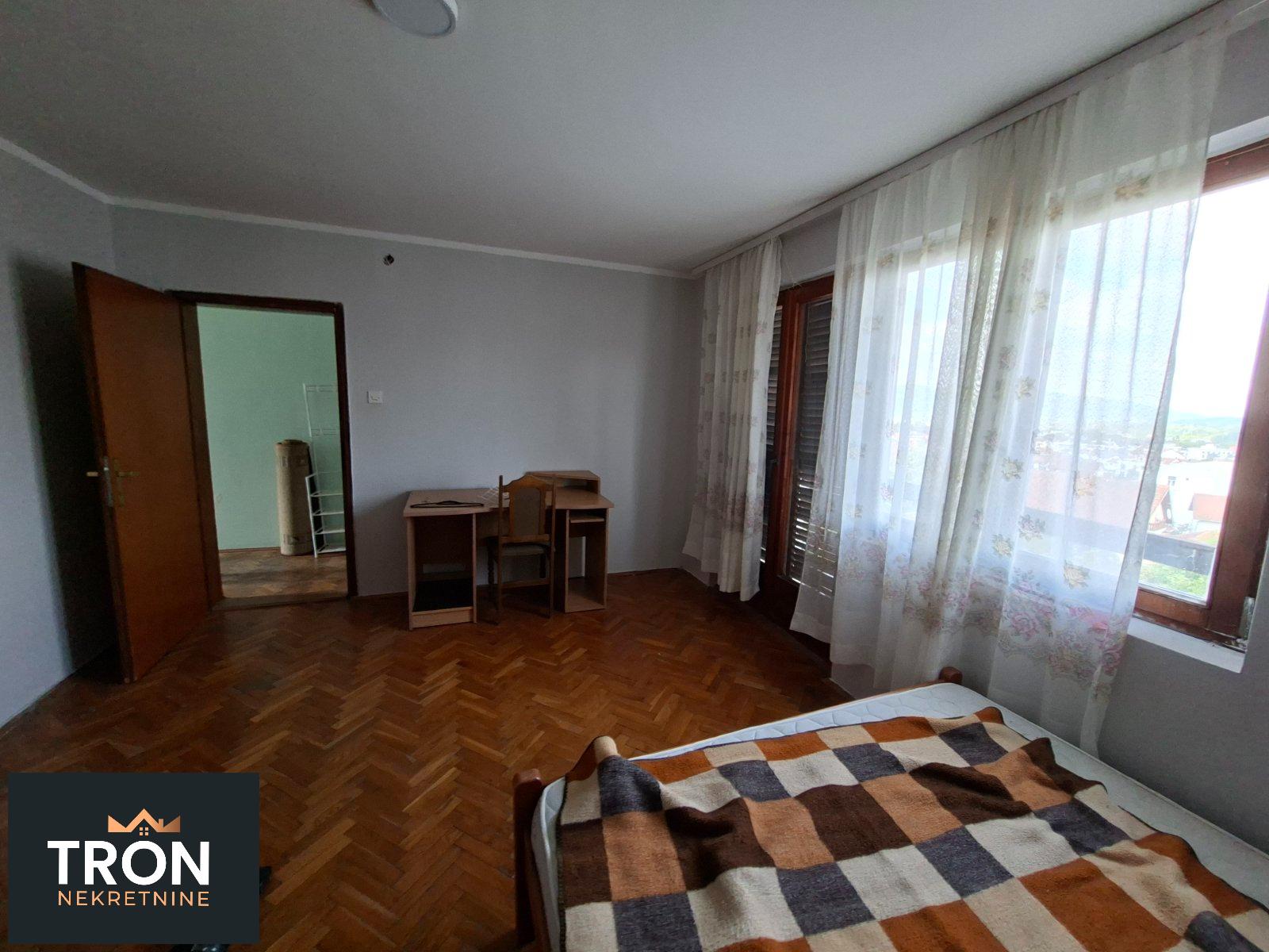 Trosoban stan na prodaju 100m2 3