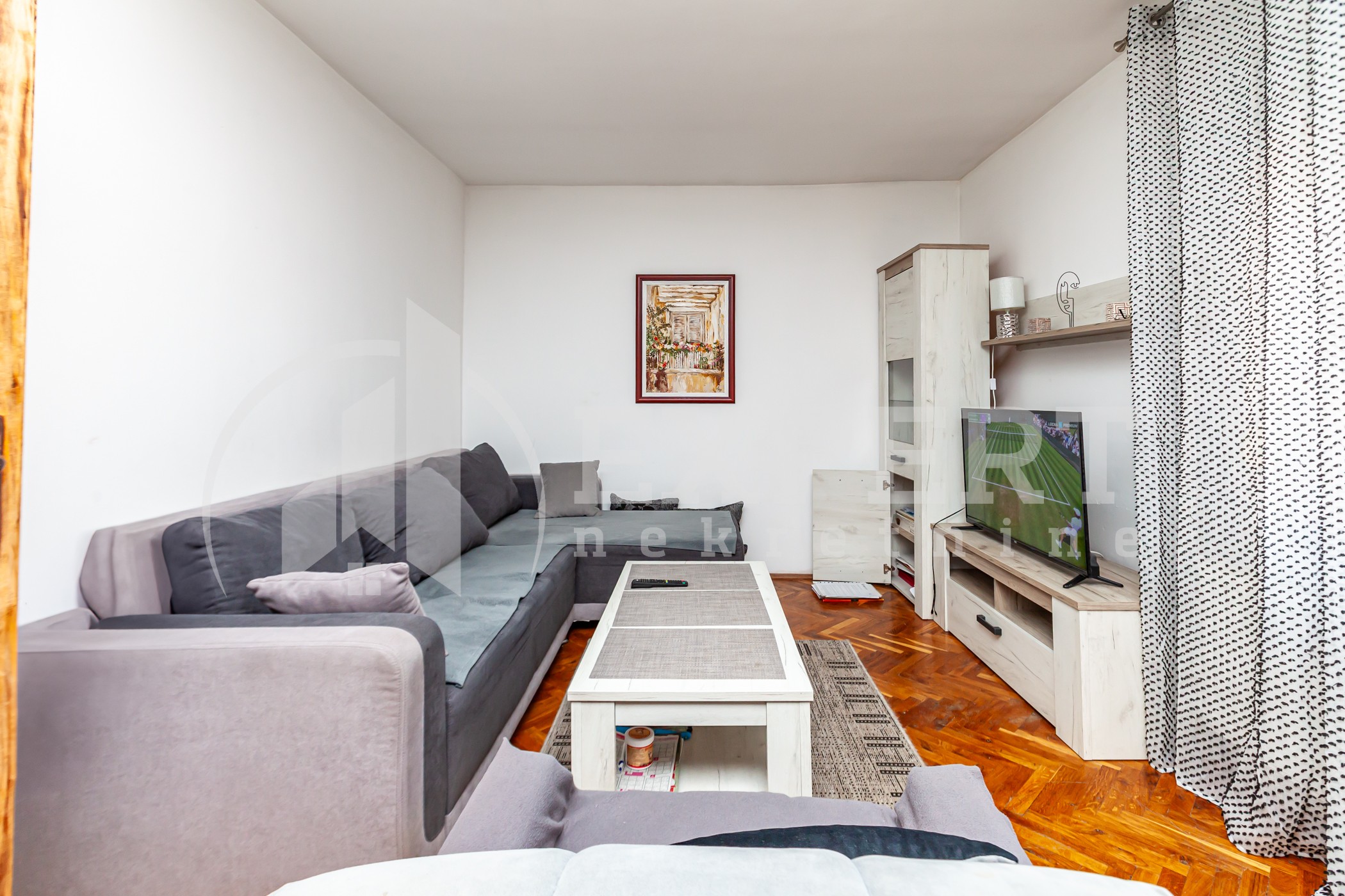 četvorosobna kuća, 216 m2, Crveni krst, Humska ID: p-014379 10