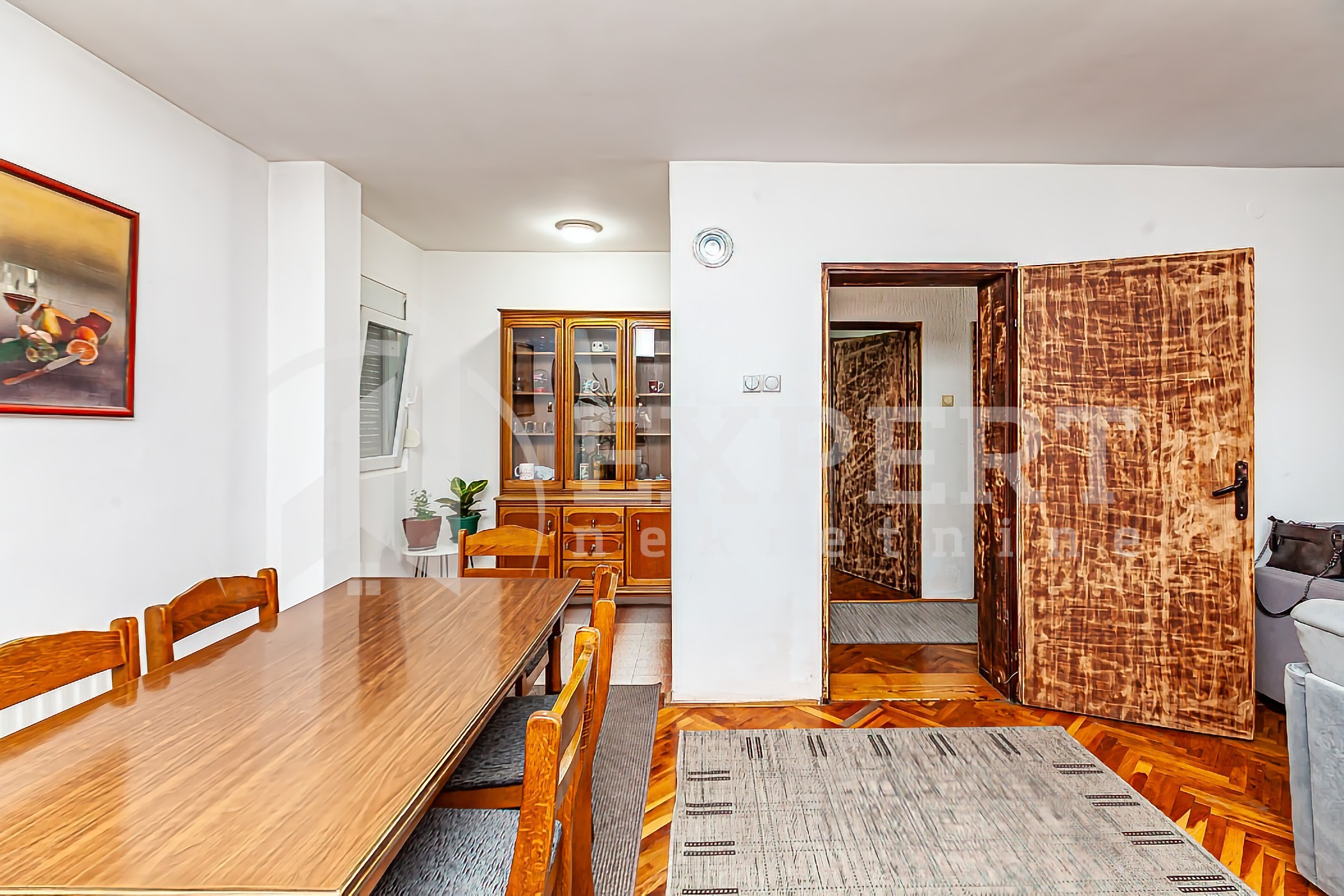 četvorosobna kuća, 216 m2, Crveni krst, Humska ID: p-014379 14