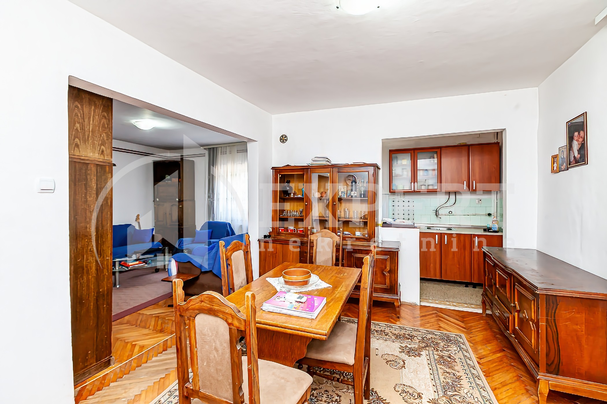 četvorosobna kuća, 216 m2, Crveni krst, Humska ID: p-014379 4