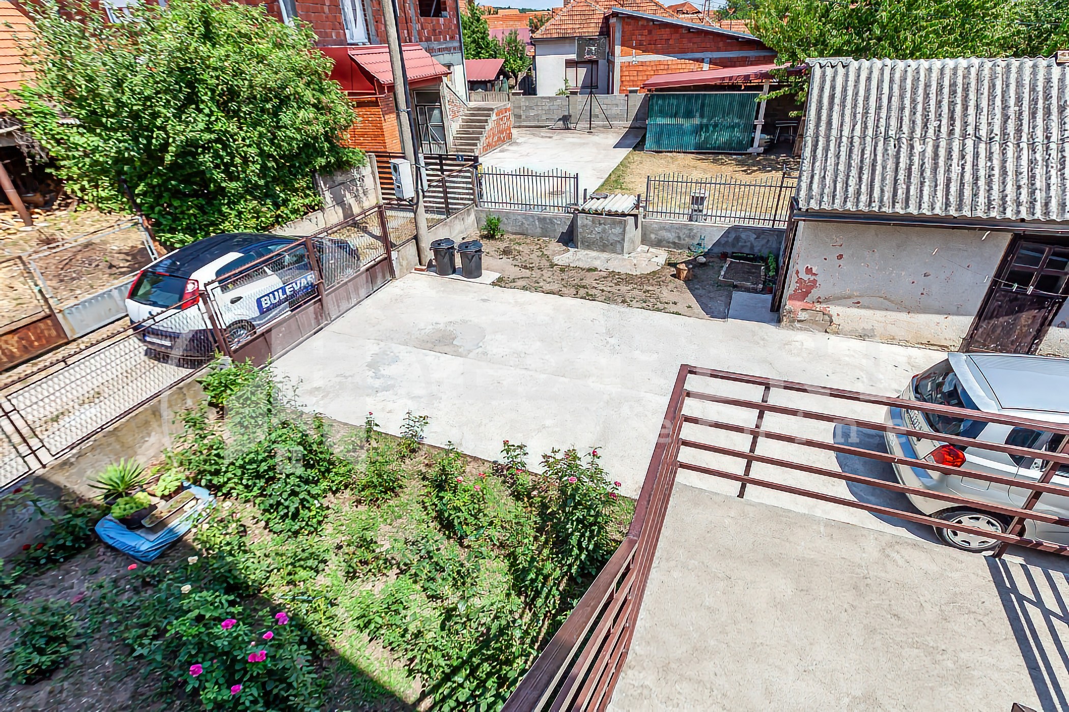 četvorosobna kuća, 216 m2, Crveni krst, Humska ID: p-014379 19