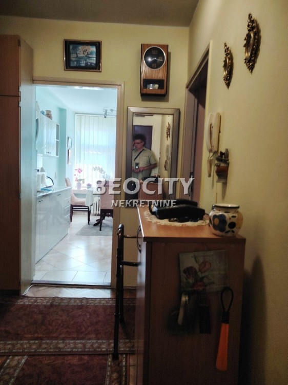 Trosoban stan, 71 m2, Kej ID: 120309 4