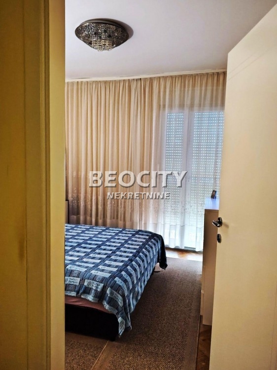 Trosoban stan, 71 m2, Kej ID: 120309 7