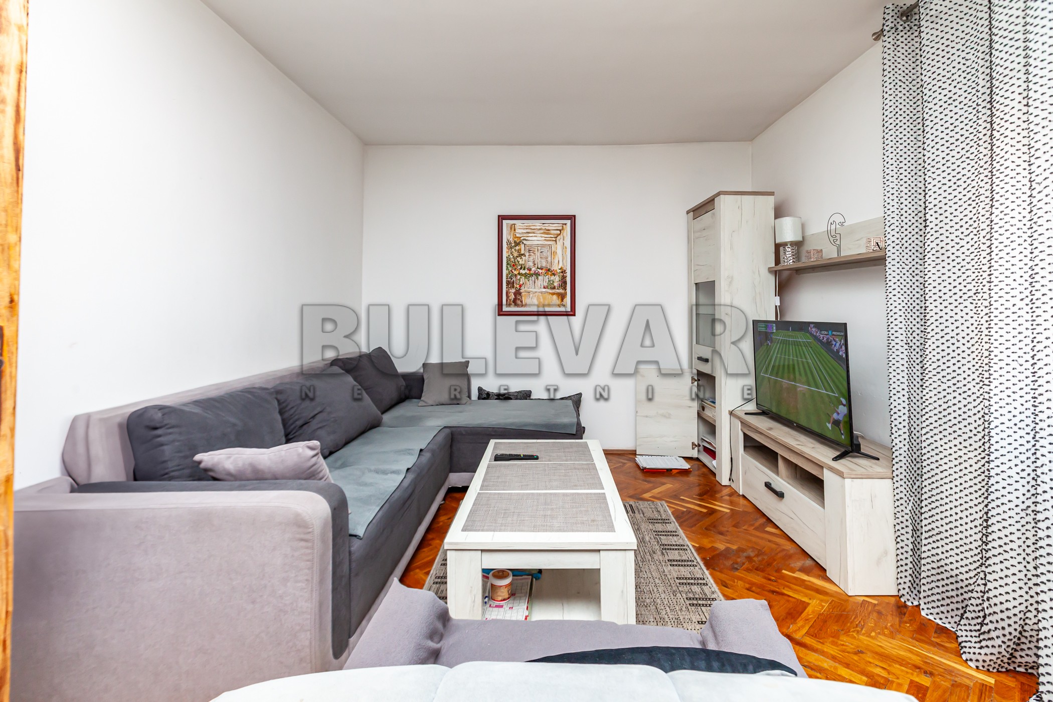 četvorosobna kuća, 216 m2, Crveni krst, Humska ID: p-014379 10