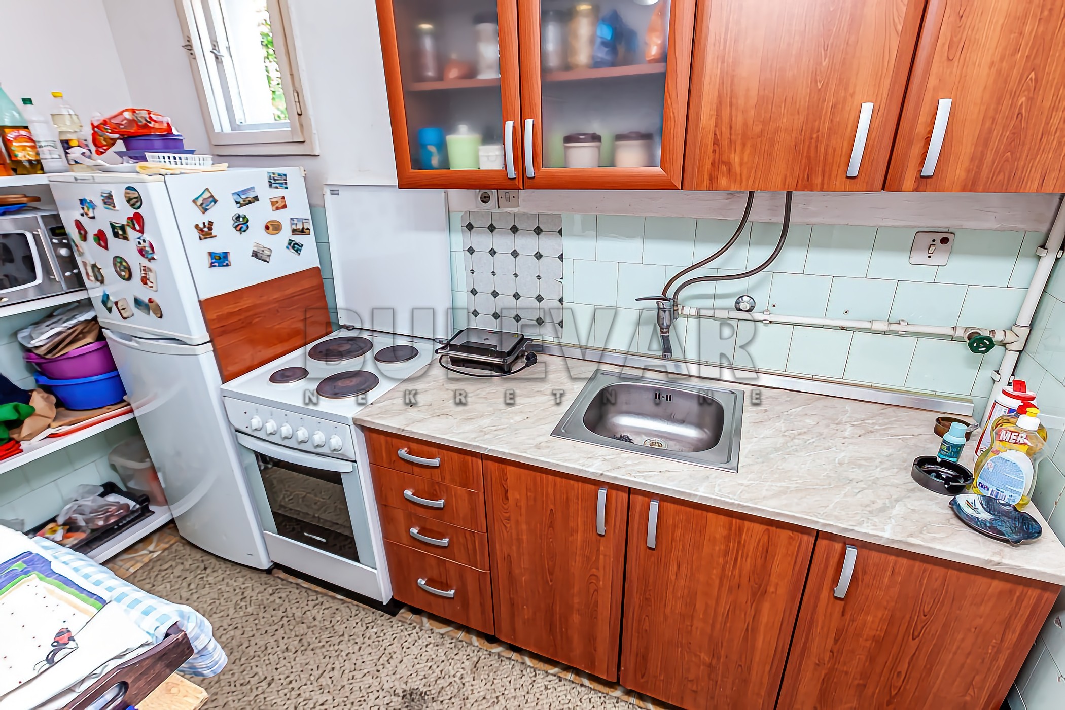 četvorosobna kuća, 216 m2, Crveni krst, Humska ID: p-014379 5