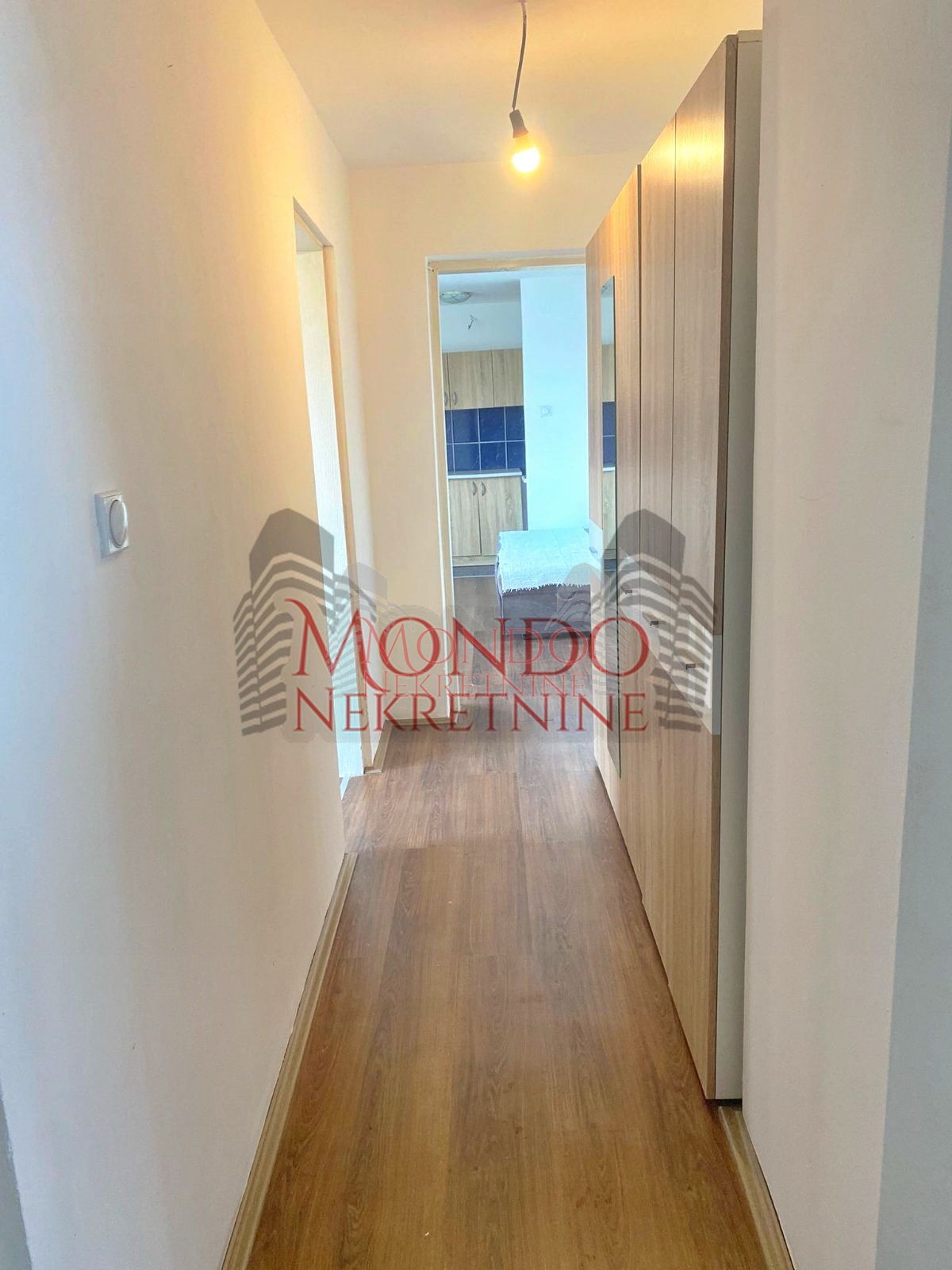 Jednoiposoban stan kod Medicinskog fakulteta 7