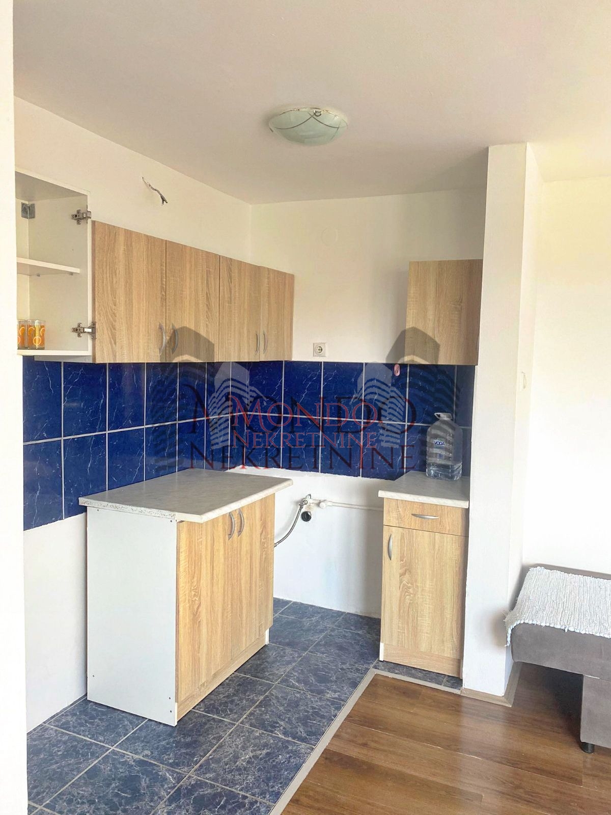 Jednoiposoban stan kod Medicinskog fakulteta 3