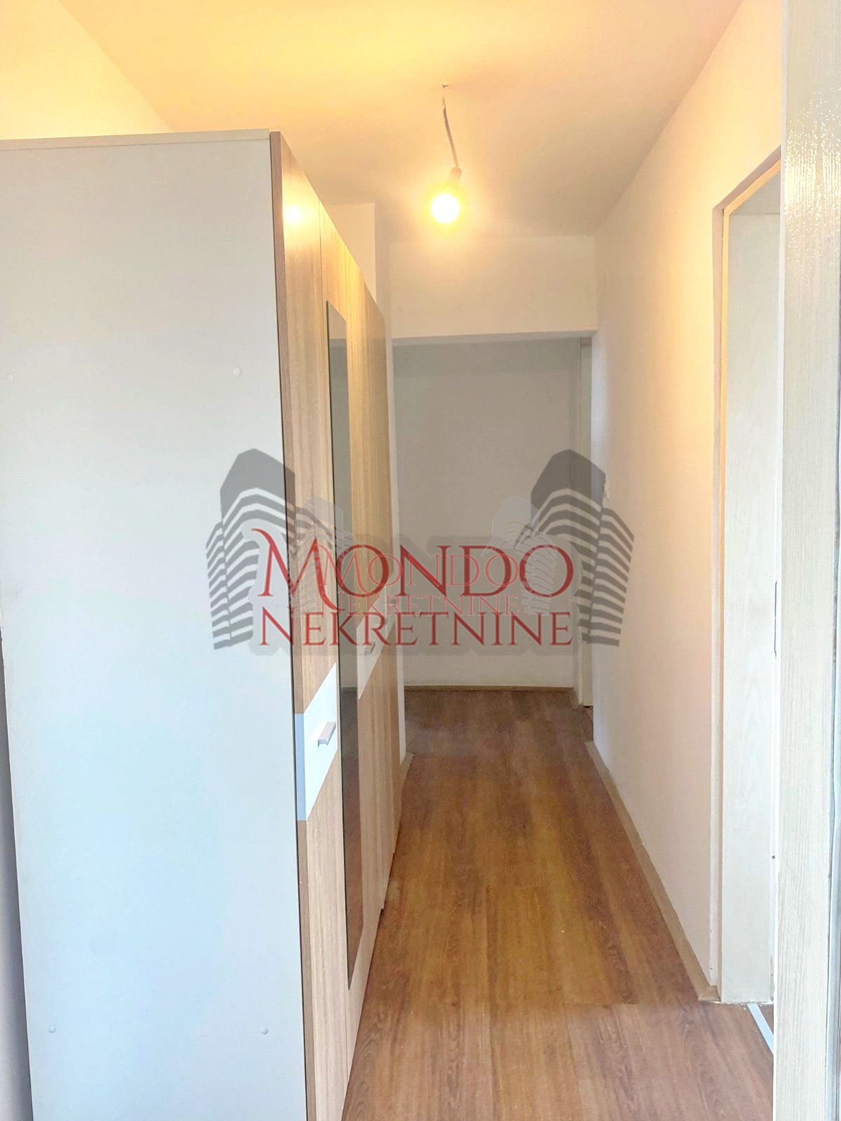 Jednoiposoban stan kod Medicinskog fakulteta 8