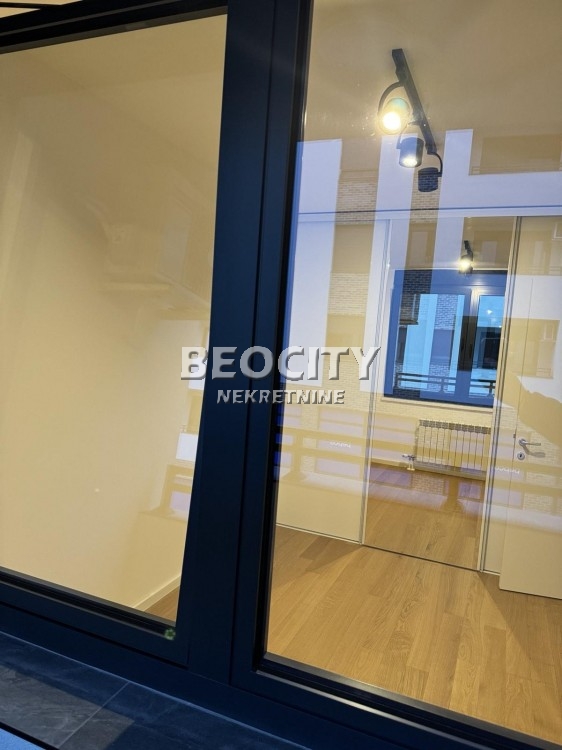 Dvosoban stan, 43 m2, Zemun, Cara Dušana ID: 120386 3