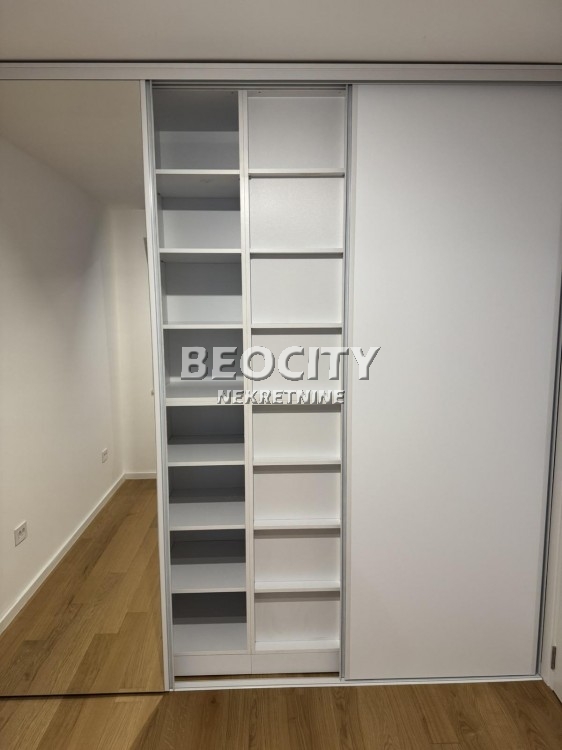 Dvosoban stan, 43 m2, Zemun, Cara Dušana ID: 120386 5