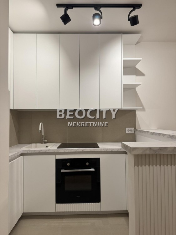 Dvosoban stan, 43 m2, Zemun, Cara Dušana ID: 120386 8