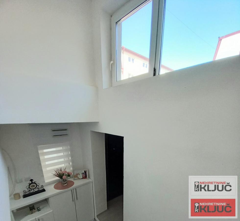 PETROVARADIN, 50m2 plus terasa, Dvoiposoban-Dvorišni Duplex sa Parking mestom 8