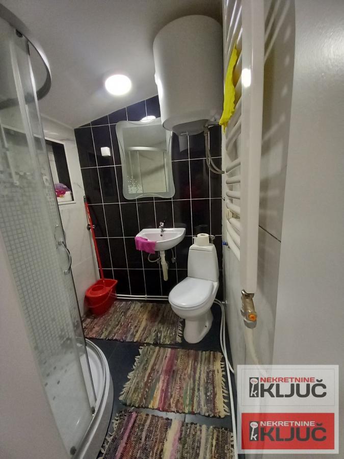 PETROVARADIN, 50m2 plus terasa, Dvoiposoban-Dvorišni Duplex sa Parking mestom 14