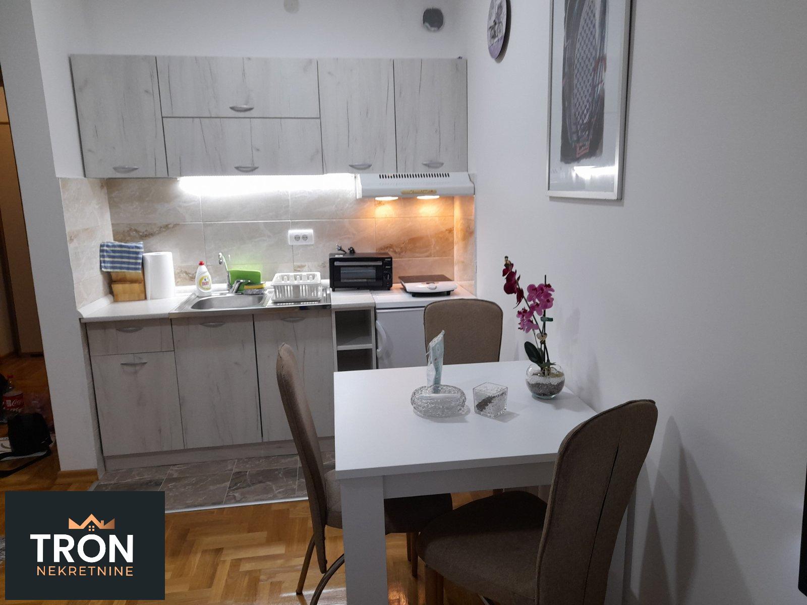 Garsonjera kod Snežnika 30m2 2