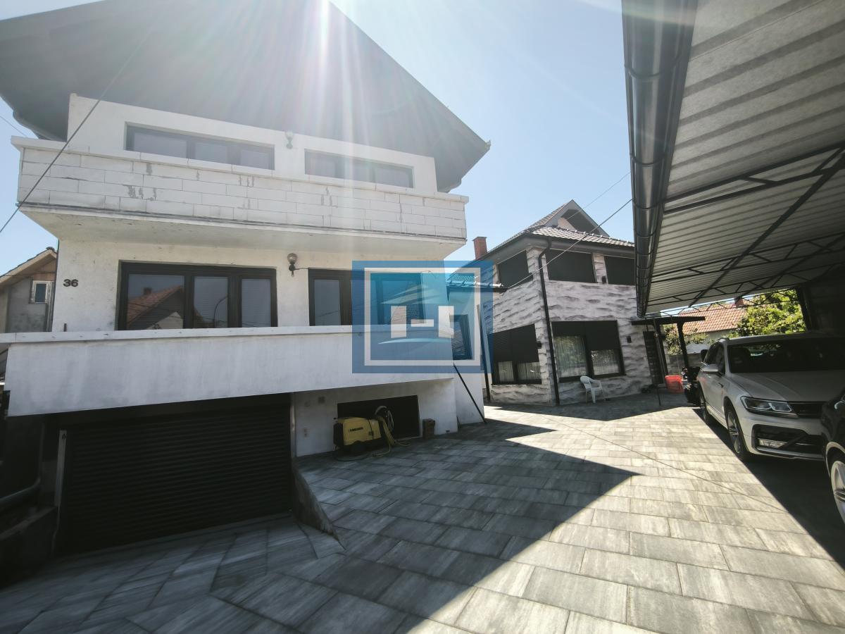 NA PRODAJU – DVE KUĆE + POMOĆNI OBJEKAT – SVE FULL! 16