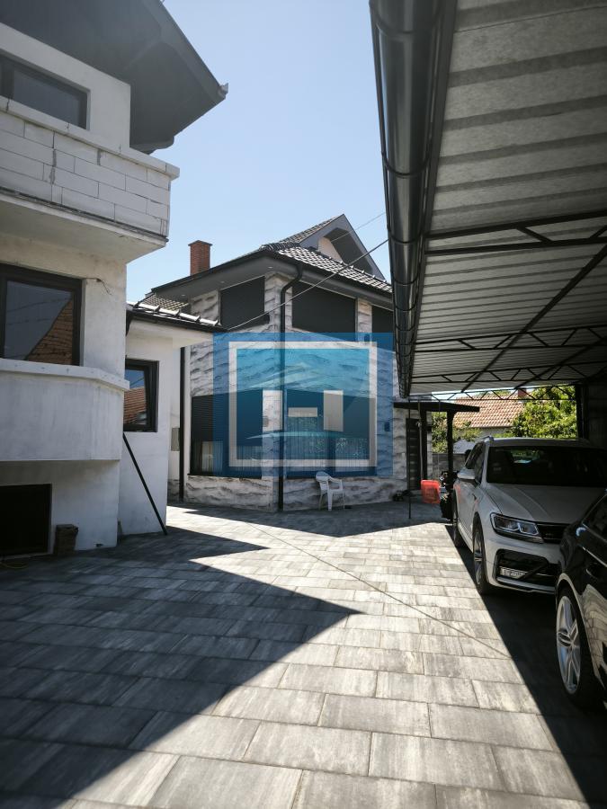 NA PRODAJU – DVE KUĆE + POMOĆNI OBJEKAT – SVE FULL! 18