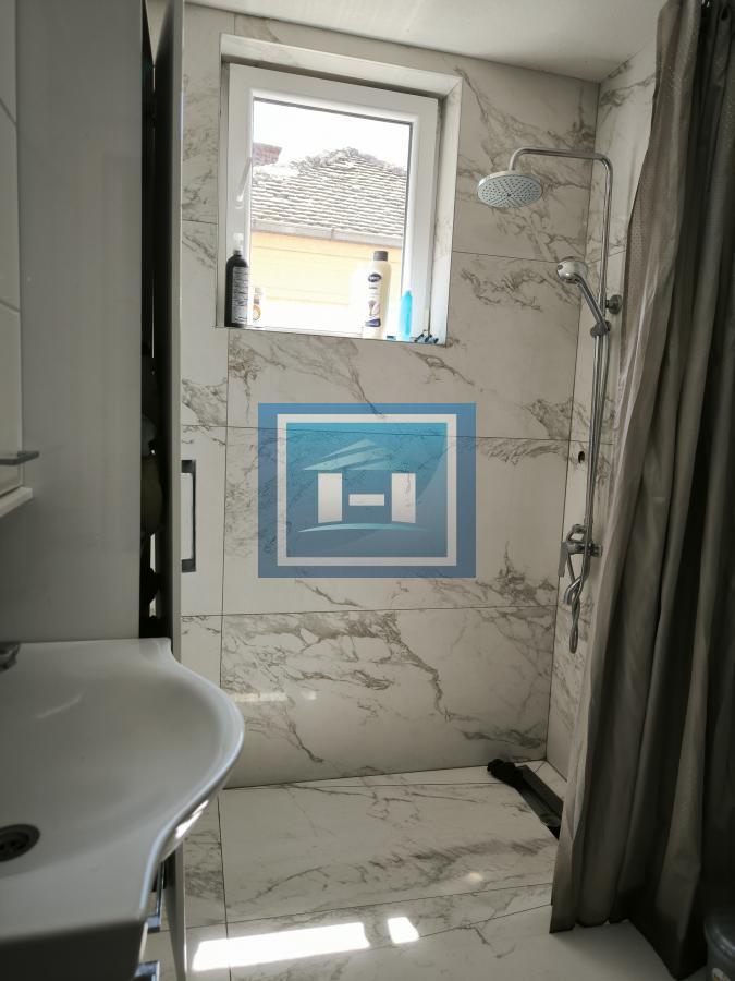 NA PRODAJU – DVE KUĆE + POMOĆNI OBJEKAT – SVE FULL! 8