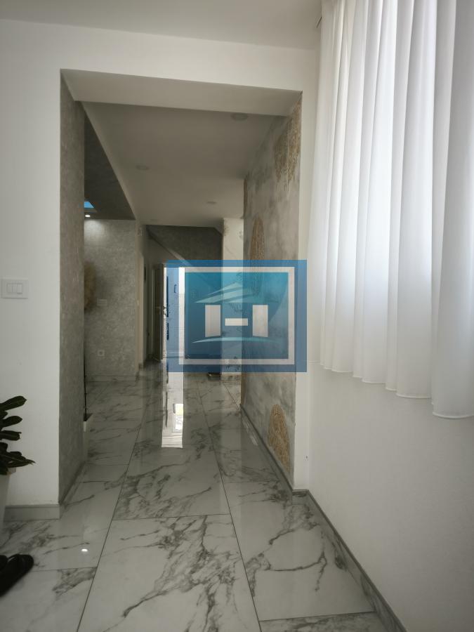 NA PRODAJU – DVE KUĆE + POMOĆNI OBJEKAT – SVE FULL! 9