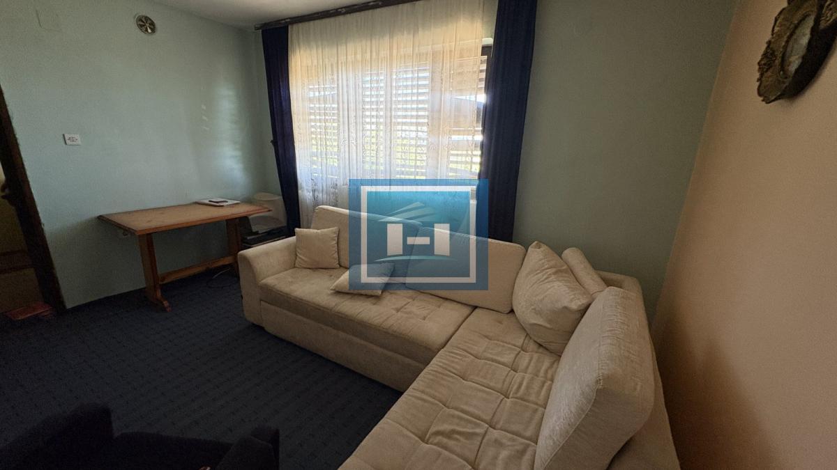 Na prodaju kuća sa velikim potencijalom – iznad vinarije Piano, nadomak Jagodine! 22