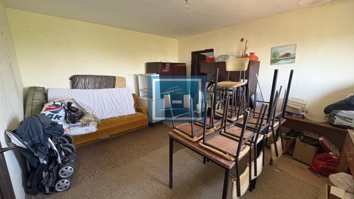 Na prodaju kuća sa velikim potencijalom – iznad vinarije Piano, nadomak Jagodine! 24