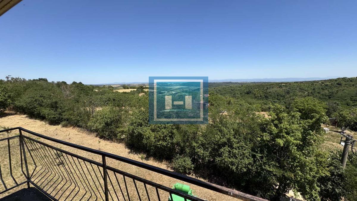 Plac od skoro 17 ari sa kućom od 200m² – mirno seosko okruženje 16