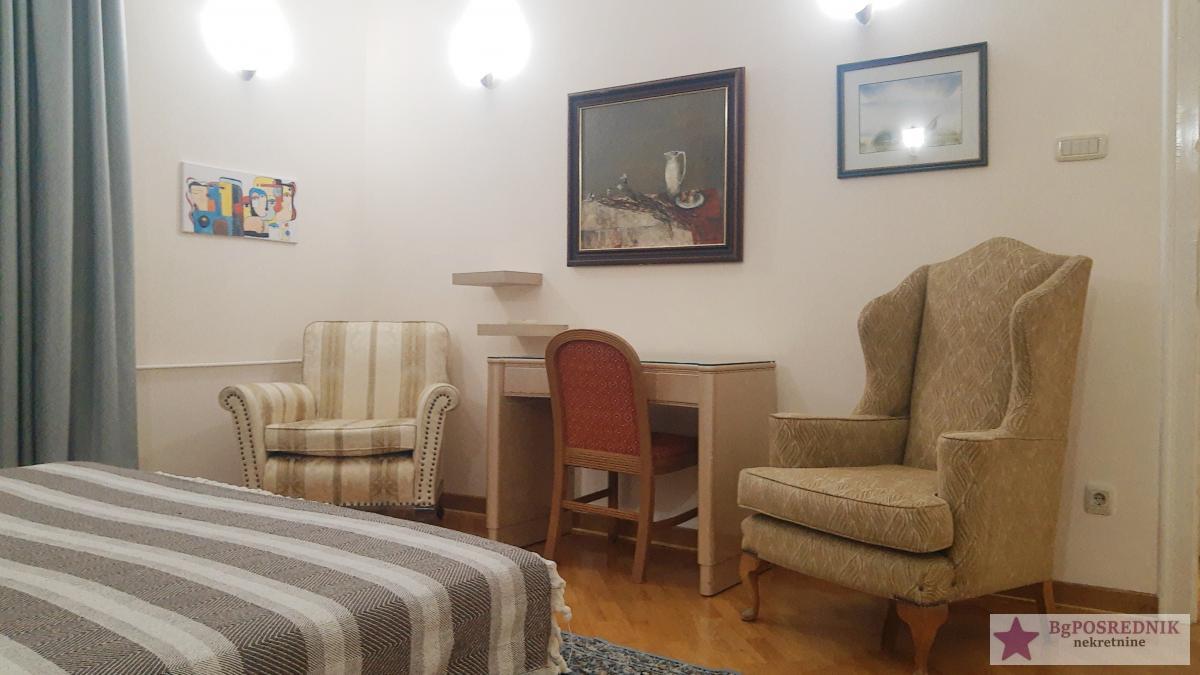 Stari grad, Narodno pozorište, Dobračina, 64m2 8